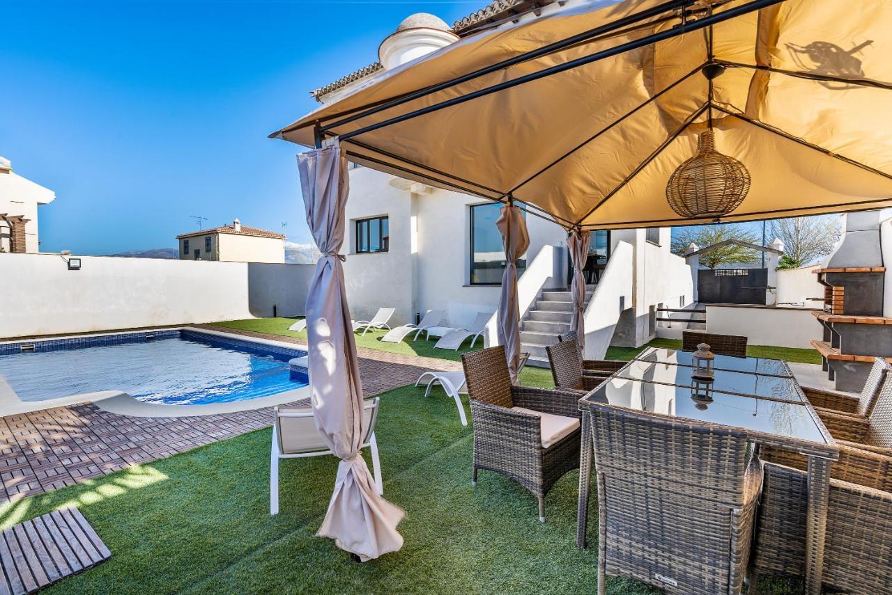 Villa Valeria Las Gabias Екстериор снимка