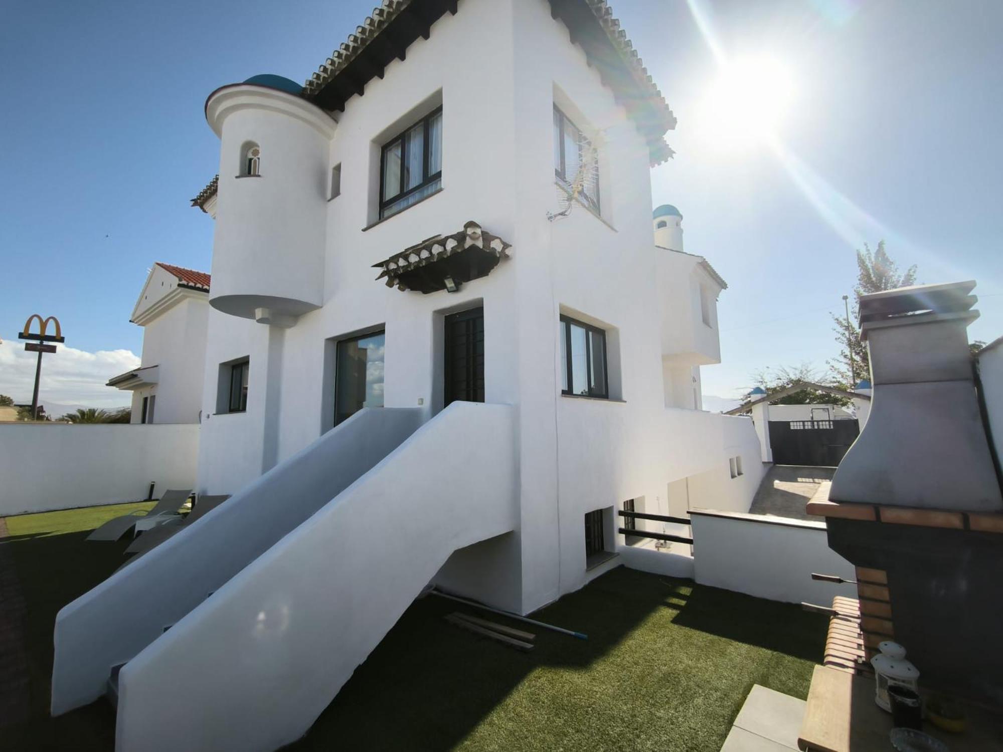 Villa Valeria Las Gabias Екстериор снимка